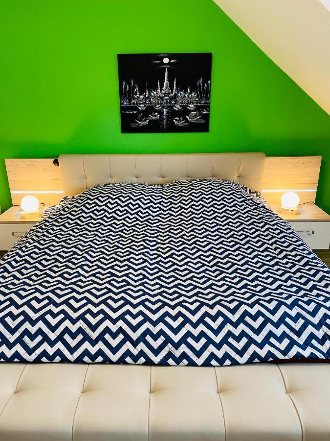T&T Ferienwohnung Rheinbrohl Екстериор снимка