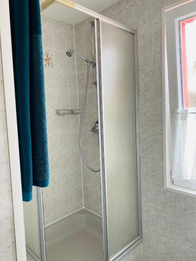 T&T Ferienwohnung Rheinbrohl Екстериор снимка