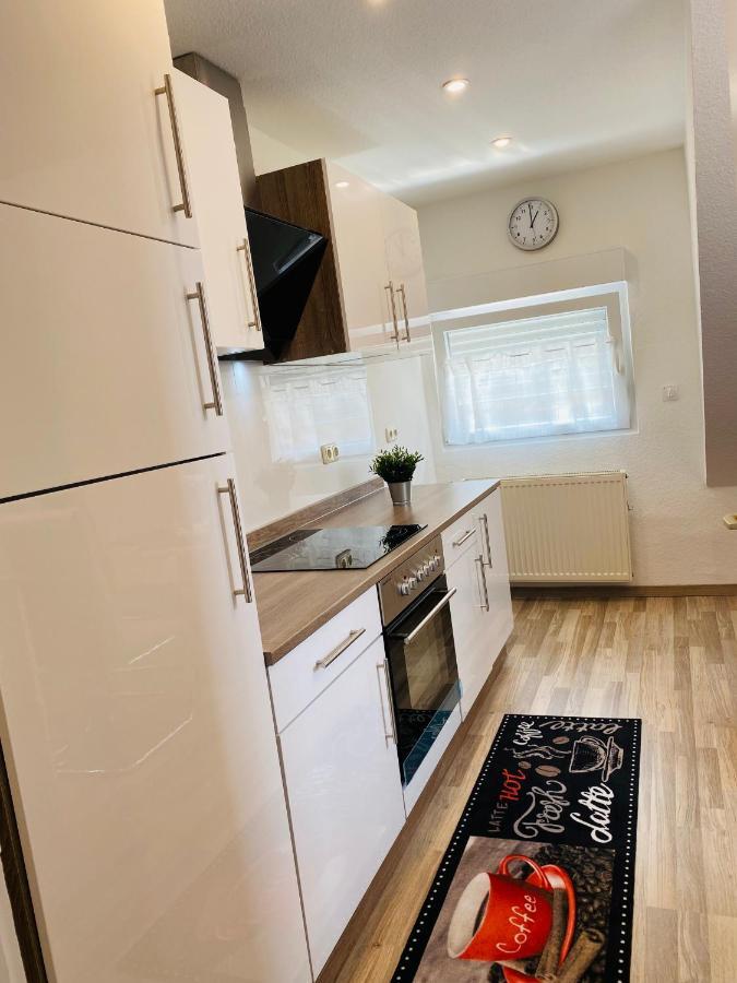 T&T Ferienwohnung Rheinbrohl Екстериор снимка