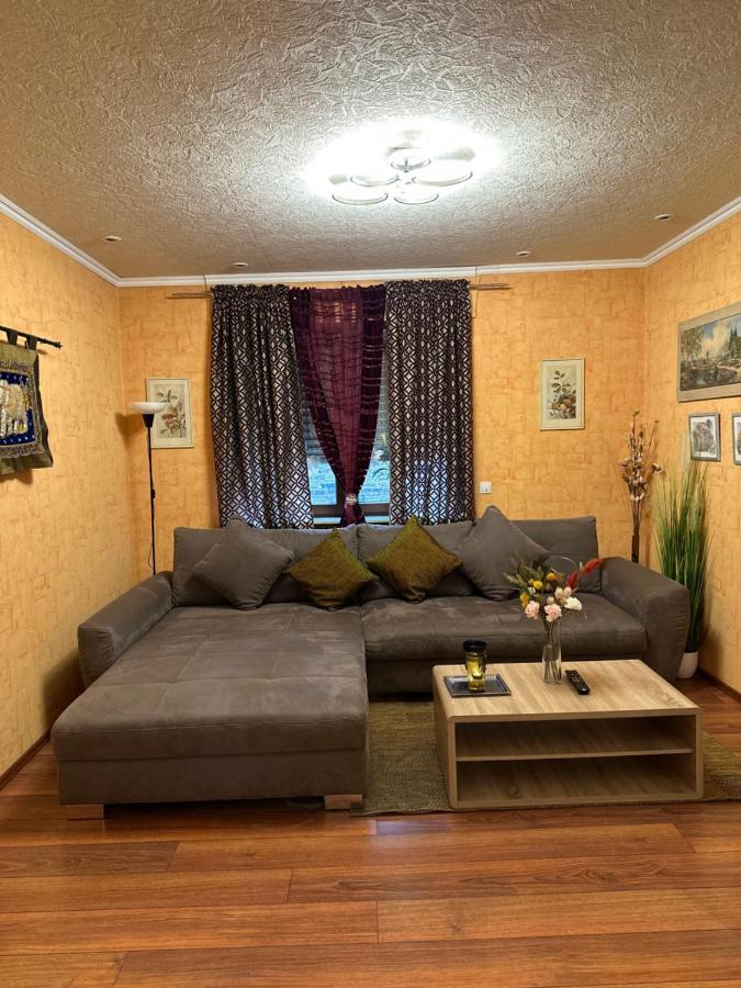 T&T Ferienwohnung Rheinbrohl Екстериор снимка