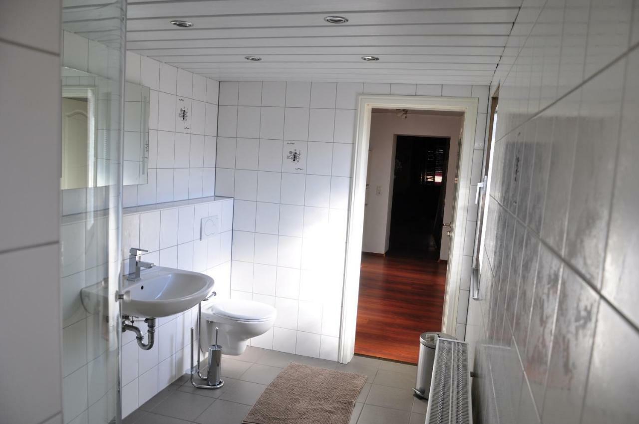 T&T Ferienwohnung Rheinbrohl Екстериор снимка